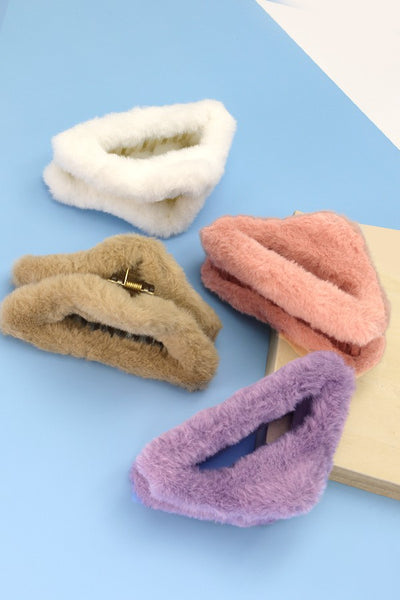 LUXURIOUS LARGE FURRY HAIR CLAW CLIPS | 40H663