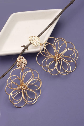 ENTWINED MATTE FLOWER DANGLE EARRINGS | 80E1622