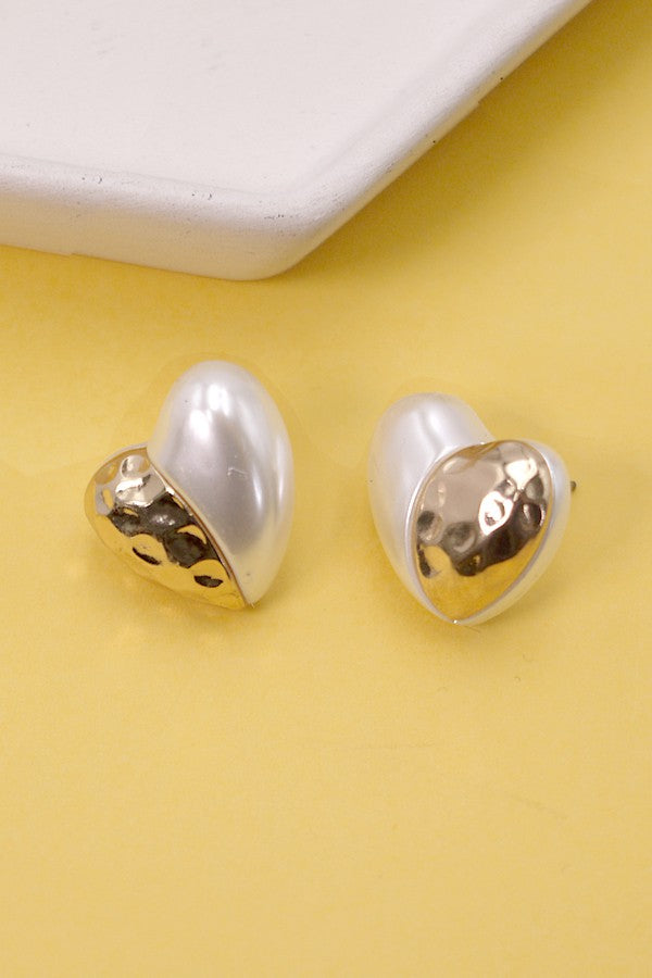 3-D HALF GOLD CLEAR HALF PEARL STUD EARRINGS | 80E1693