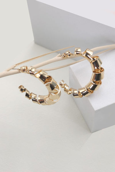 WIRE WARP SWIRL COIL HOOP EARRINGS | 31E03771