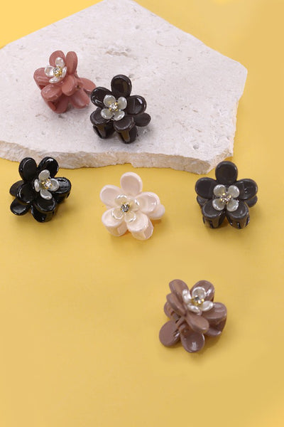 MINI FLOWER PETAL HAIR CLAW CLIPS SET OF 6 | 40H698