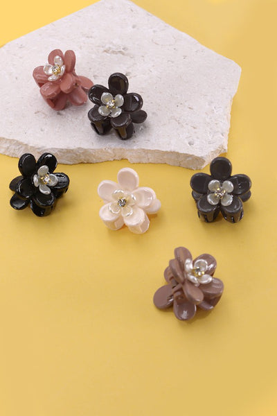 MINI FLOWER PETAL HAIR CLAW CLIPS SET OF 6 | 40H698