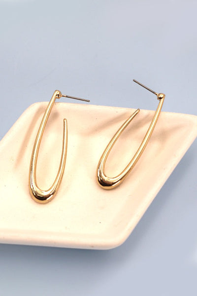 LONG TEAR DROP HOOP EARRINGS | 31E03911