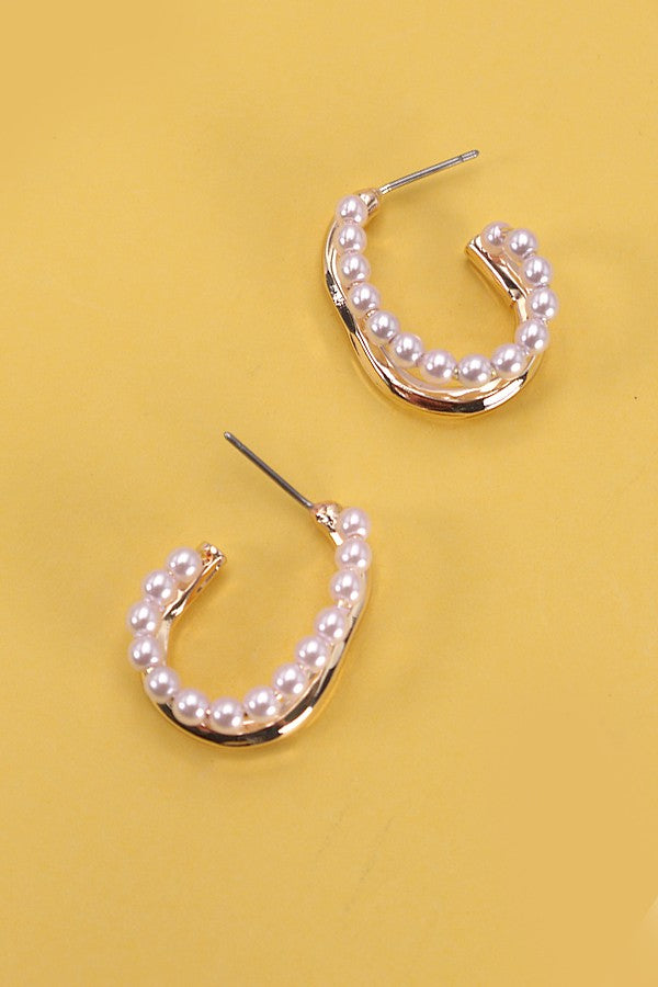 GOLD PEARL U SHAPE HOOP EARRINGS | 80E2337