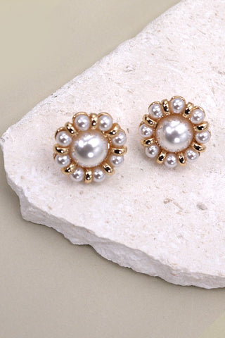 ROUND FLOWER PEARL STUD POST EARRINGS | 80E2352