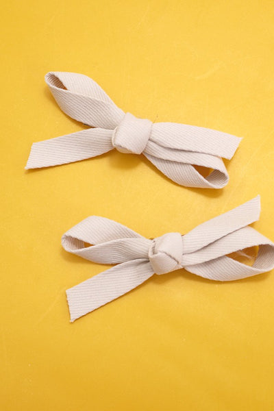 FABRIC BOW HAIR PIN PAIR | 40H731