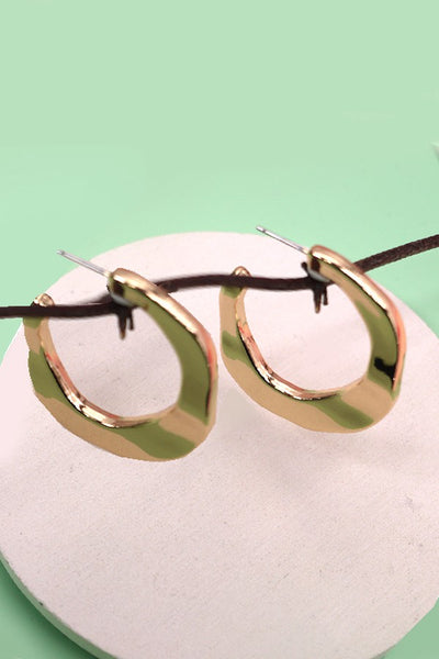 IRREGULAR LIGHT HOOP EARRINGS | 80E2598