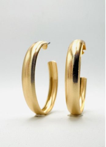 CLASSIC TEXTURE HOOP EARRINGS 2inch | 31E24134