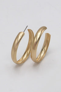 CLASSIC TEXTURE HOOP EARRINGS 2inch | 31E24134