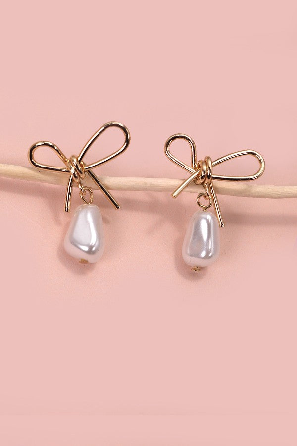 PEARL DANGLE GOLD BOW DROP EARRINGS | 80E2800