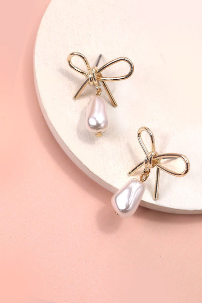 PEARL DANGLE GOLD BOW DROP EARRINGS | 80E2800