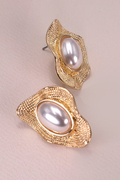 IRREGULAR SHAPE PEARL GOLD STUD EARRINGS | 80E3195