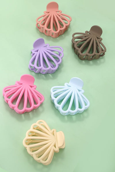 OCEAN BEACH SEASHELL MATTE HAIR CLAW CLIPS | 40H781