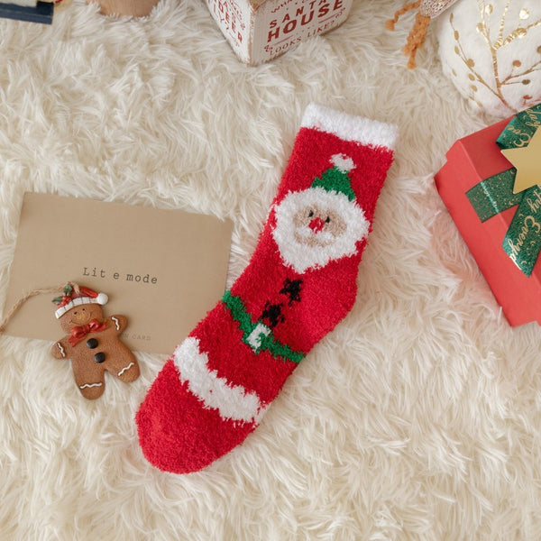 CHRISTMAS  HOLIDAY WARM CORAL FLEECE FUZZY SOCKS | 40S02054