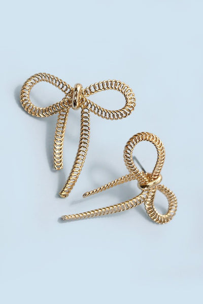 DELICATE WIRE BOW RIBBON EARRINGS | 80E3717