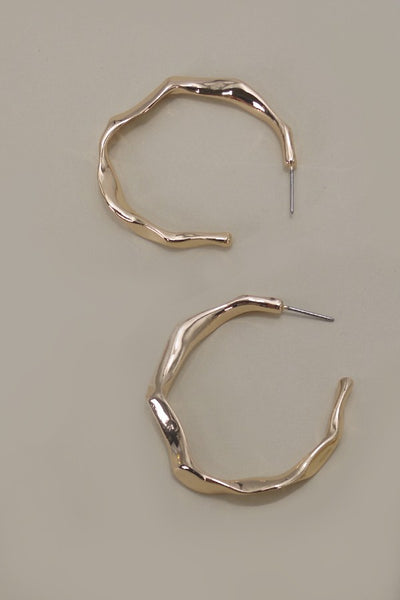 HAMMERED HIGH POLISHED HOOP EARRINGS | 80E3851