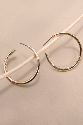 CLASSIC PEARL ON INNER EDGE HOOP EARRINGS | 31E24811