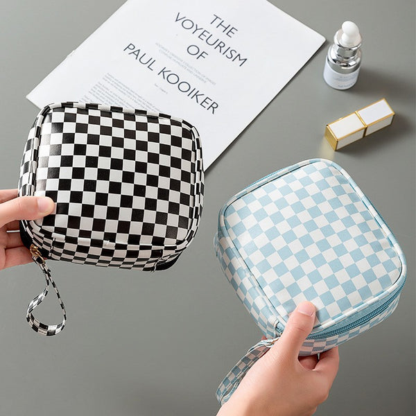 CHECKER COSMETIC MAKEUP TRAVEL POUCH BAG | 40P537