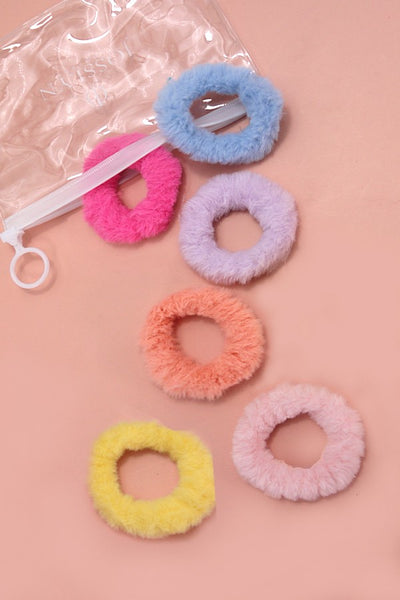 SOFT FUZZY HAIR SCRUNCHIES IN SET OF 6 | 40S728