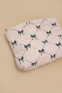 BOW SOFT LAMB WOOL COSMETIC POUCH BAG | 40P539