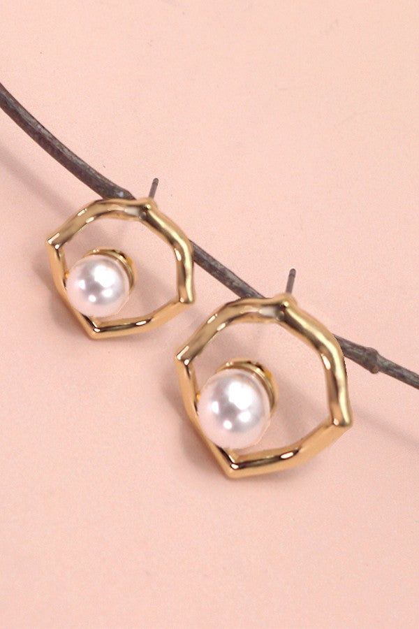 IRRGULAR SQUARE PEARL STUD EARRINGS | 31E24884