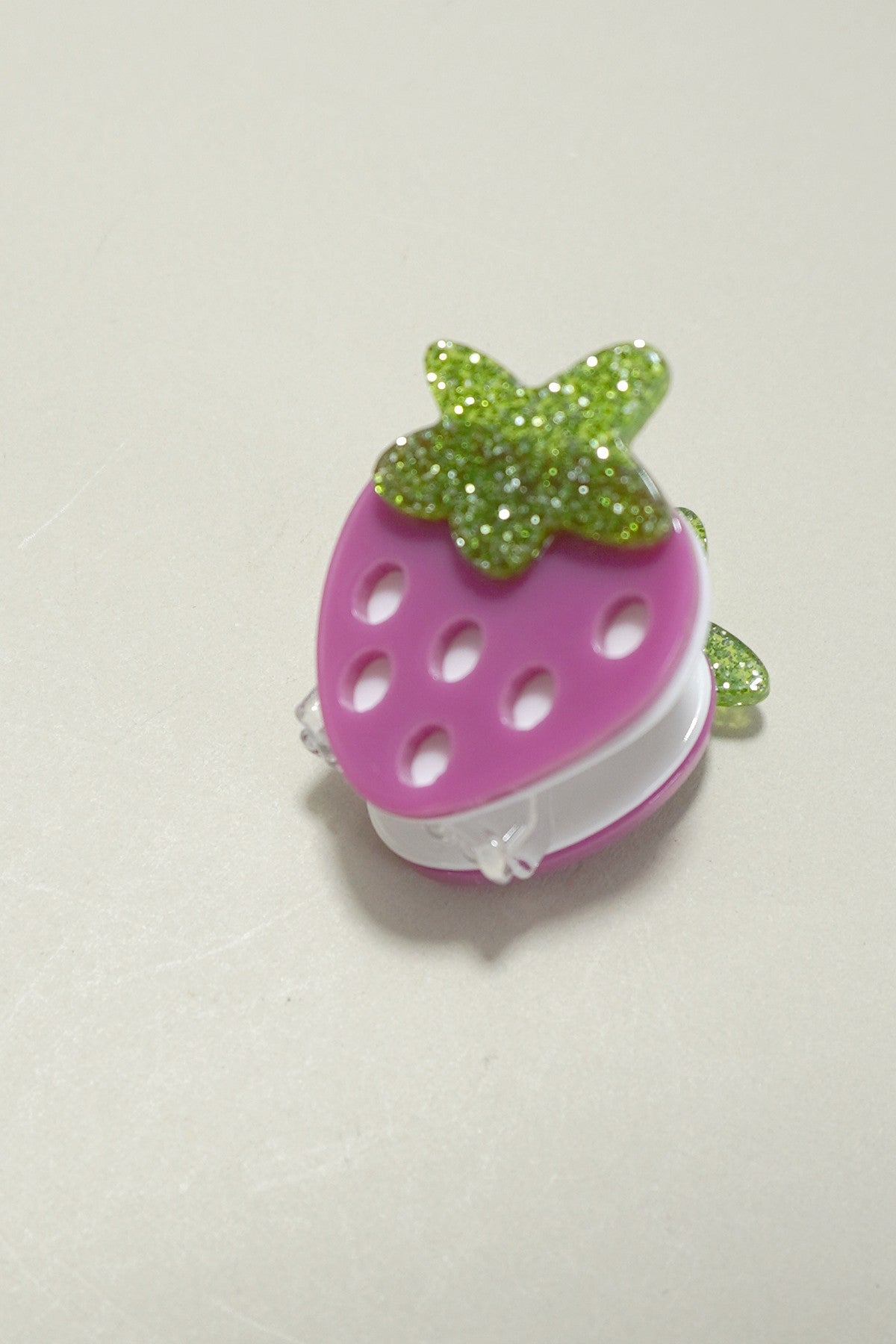 MINI STRAWBERRY HAIR CLAW CLIPS | 40H832