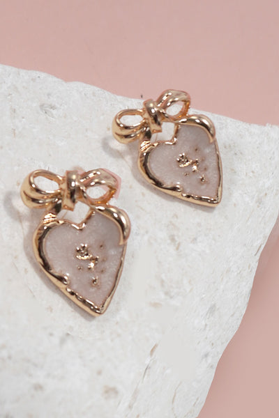 EPOXY BOW HEART STUD TITANIUM POST EARRING | 80E5815