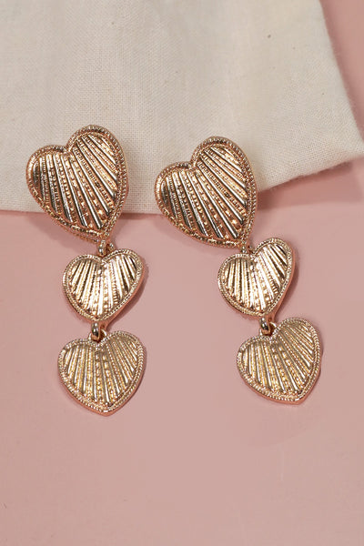 THREE HEART DROP ETCHED TITANIUM POST EARRINGS | 31E40510