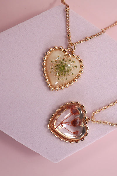 PRESSED FLOWER GOLD HEART NECKLACE | 80N91628