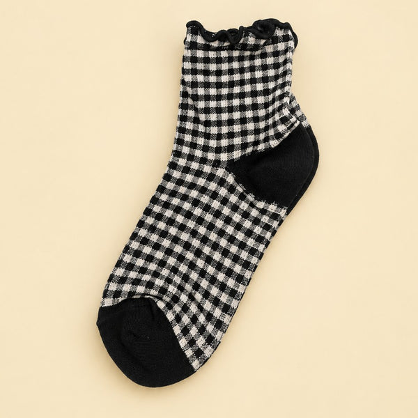Vintage Gingham Plaid Lettuce Trim Crew Socks | 40S02098