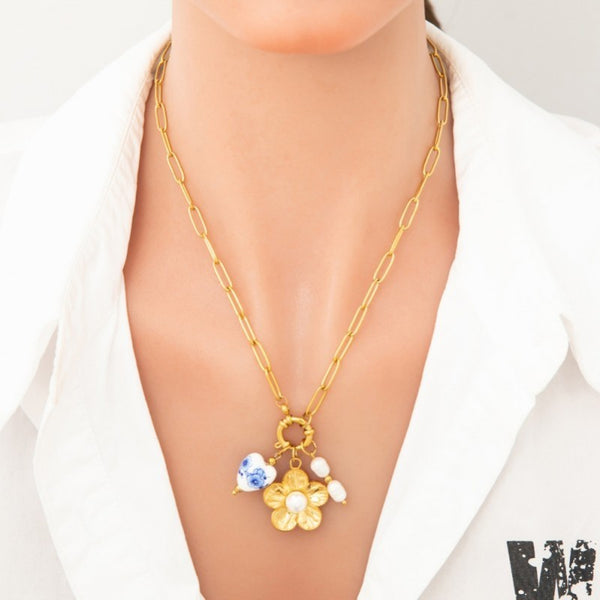 FLORAL PORCELAIN PEARL CLUSTER CHARM NECKLACE | 80N91614