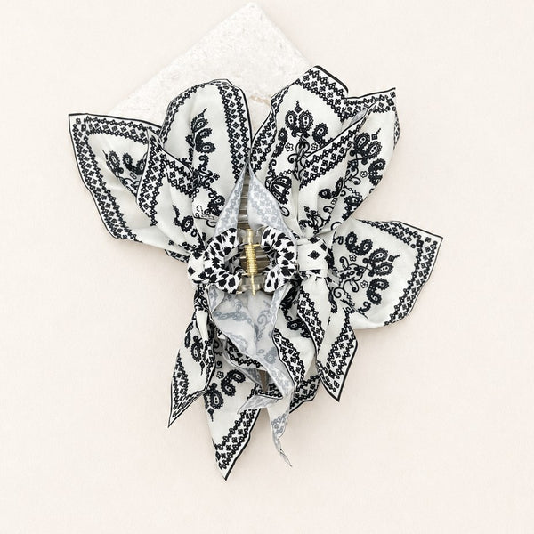 PAISLEY BOHO VINTAGE HAIR CLAW CLIPS | 40H913