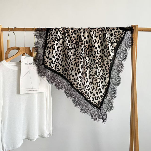 Patterned Silk-Feel Lace Trim Square Scarf | 40SC774