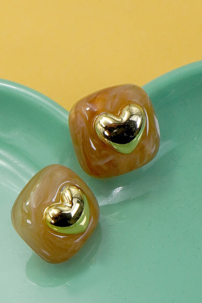UPSCALE ACRYLIC GOLD HEART STUD EARRINGS | 80E6563