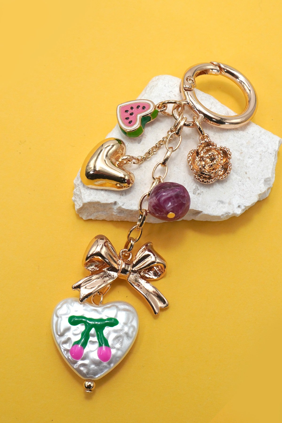 BAG CHARM-HEART BOW STONE ACRYLIC HEART | 80K030