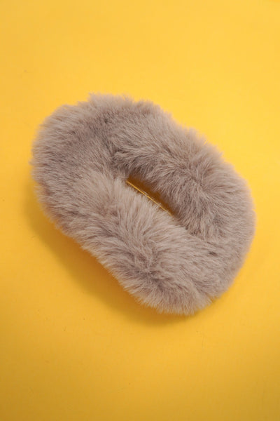 FURRY OVAL LAY DOWN FLAT HAIR CLAW CLIPS | 40H929