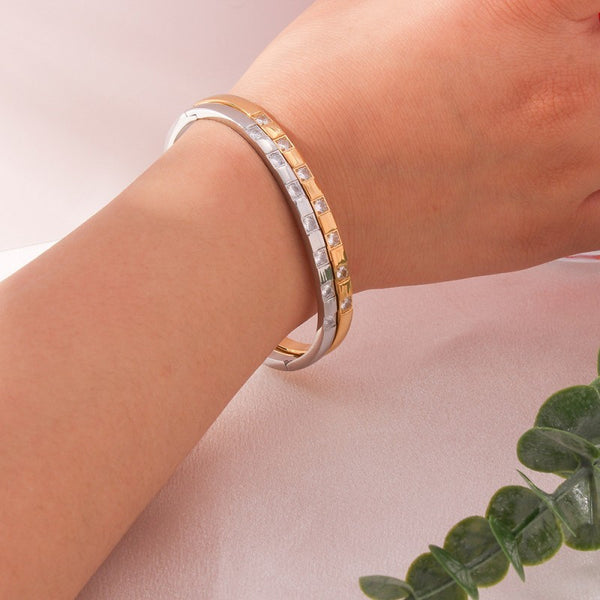 18K STAINLESS STEEL TARNISH FREE RHINESTONE BANGLE | 40B5146