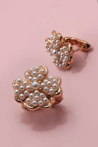 PEARL FLOWER STUD EARRINGS | 31E50559
