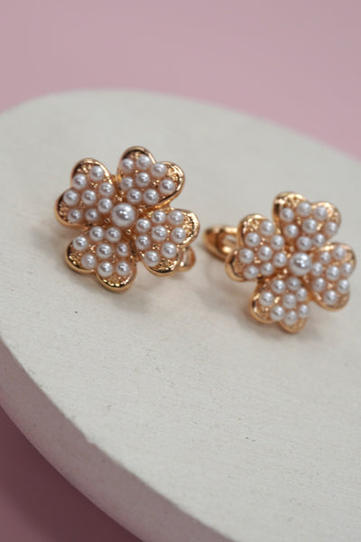 PEARL FLOWER STUD EARRINGS | 31E50559