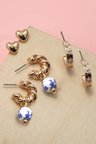 BLUE CERAMIC PORCELAIN TRIO HUGGIE HOOP EARRINGS | 80E6610