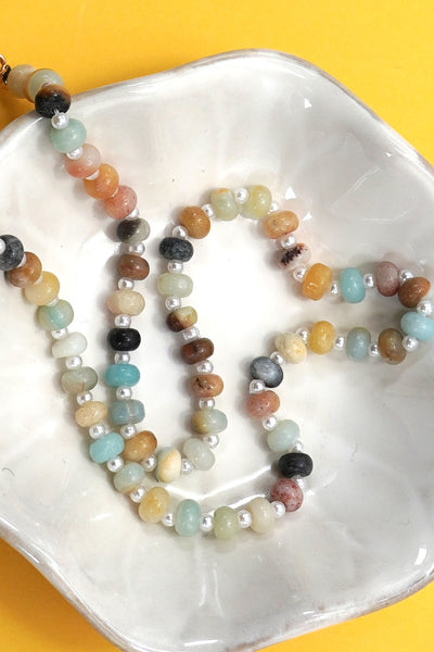 NATURAL STONE CHARM  SPRING CLASP BEADED NECKLACE | 40NK9467
