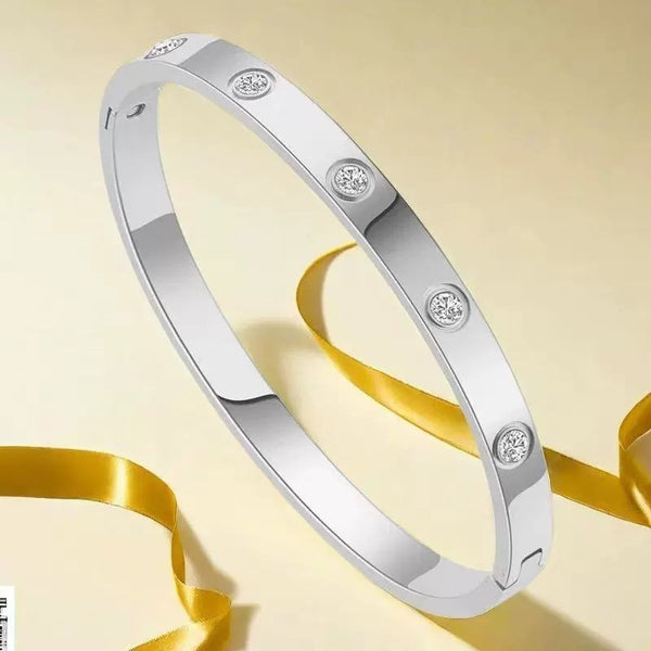18K NON-TARNISH WATERPROOF STAINLESS STEEL BANGLE | 40B5153