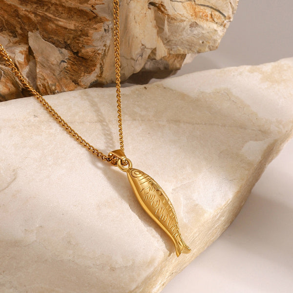 18K STAINLESS STEEL TARNISH FREE FISH NECKLACE | 40NK9481