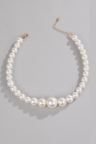 GRADUATED CLASSIC PUFFY PEARL NECKLACE | 40NK9493