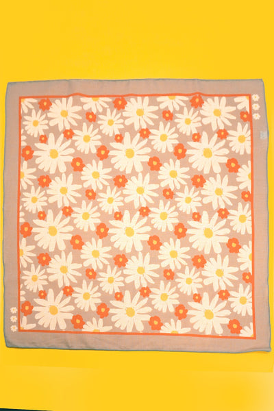 DAISY PRINT SILKY FEELING BANDANA SCARF | 40SC649