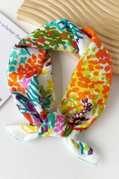 COTTON FLORAL PRINT SILKY FEELING BANDANA SCARF | 40SC648