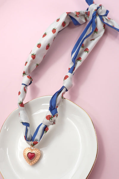 HANDMADE SCARF NECKLACE - HEART | 80N91790