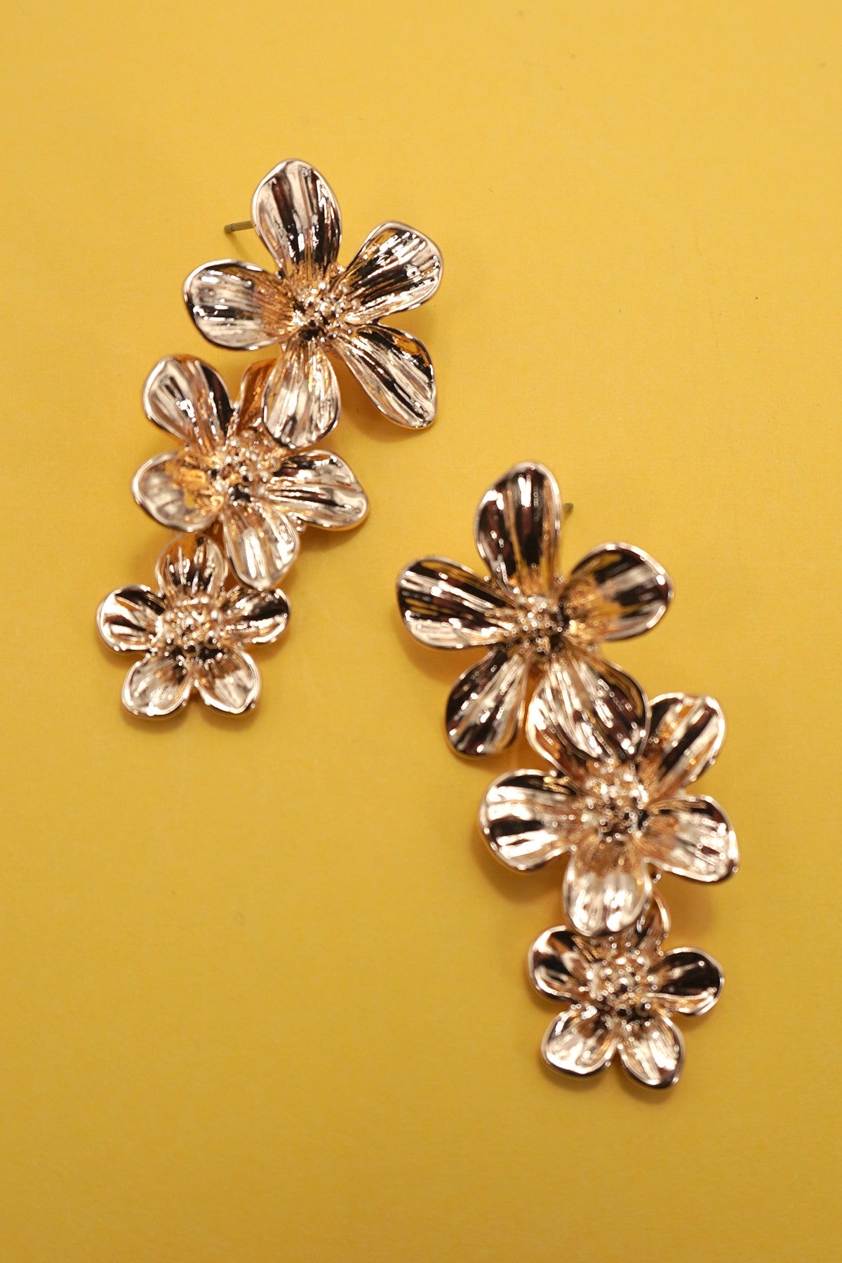 GOLD FLOWER CASCADE DROP EARRINGS | 80E6948