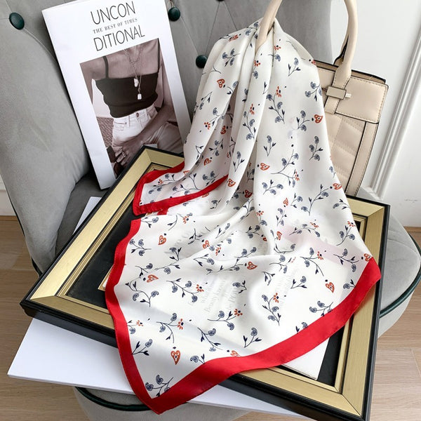 FLOWER PRINT SILKY FEELING BANDANA SCARF | 40SC661
