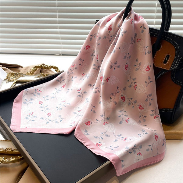 FLOWER PRINT SILKY FEELING BANDANA SCARF | 40SC661